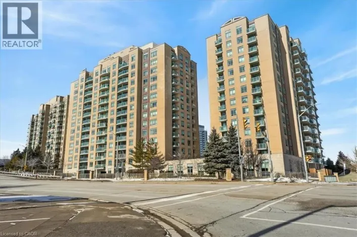 23 ONEIDA Crescent Unit# 409, Richmond Hill
