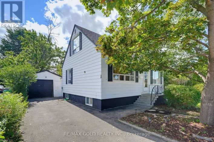 23 PLEASANTVIEW AVENUE, Brampton