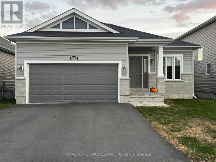 23 REDWOOD DRIVE, Belleville