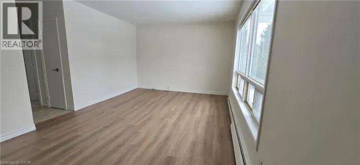 23 RUTHERFORD Drive Unit# A, Kitchener