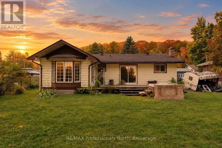 House for sale: 23 VINTAGE CRESCENT, Minden Hills