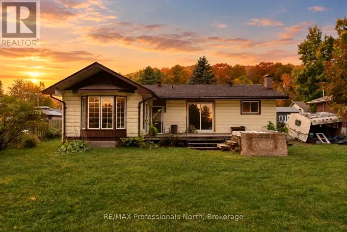23 VINTAGE CRESCENT, Minden Hills