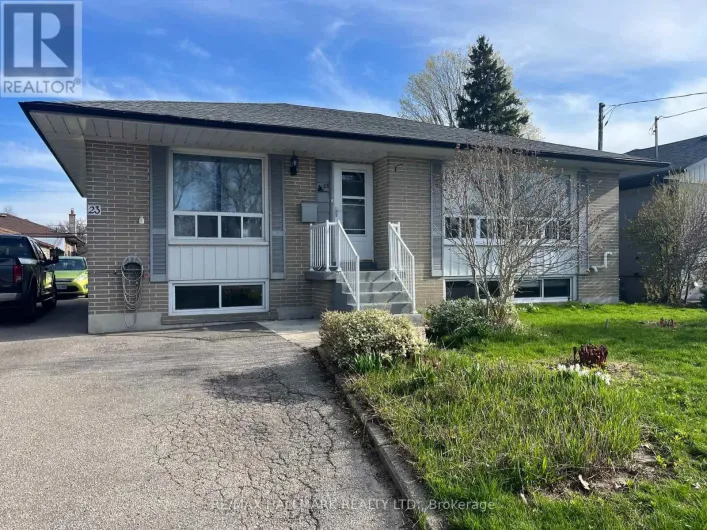 23 WONDERLAND DRIVE, Toronto