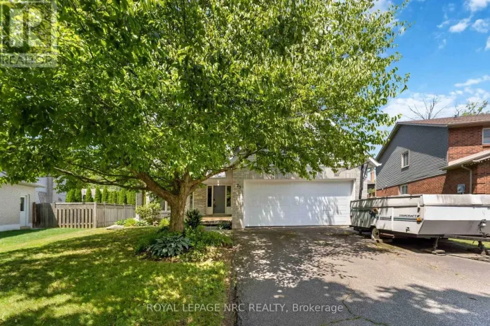 23 WOODSIDE SQUARE, Pelham