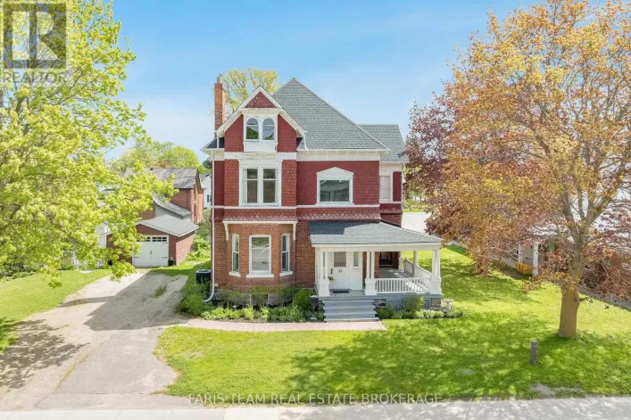 23 YONGE STREET S, Springwater