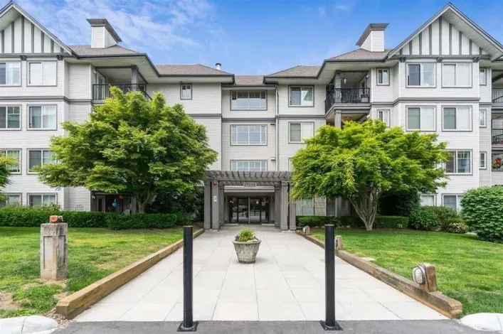 230 27358 32 AVENUE, Langley