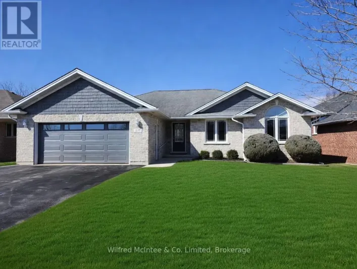 230 4TH STREET CRESCENT, Hanover