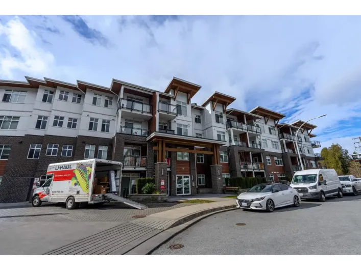 230 5415 BRYDON CRESCENT, Langley