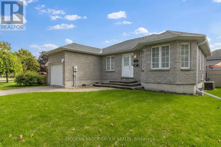 230 BELEY STREET, Brockville