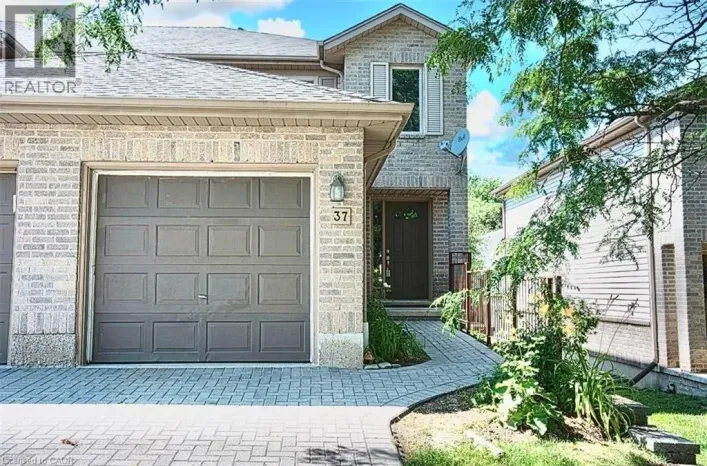 230 BLACKHORNE Drive Unit# 37, Kitchener