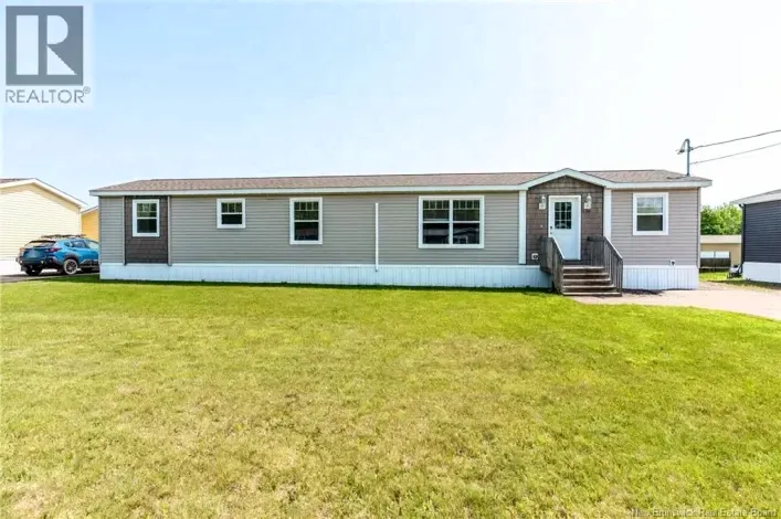 House for sale: 230 Bonaventure Street, Shediac