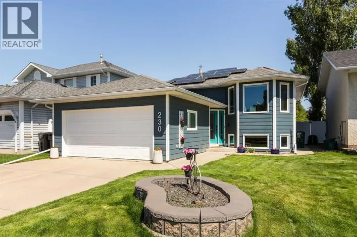230 Heritage Close W, Lethbridge