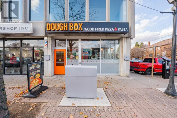 230 LAKESHORE ROAD E, Mississauga