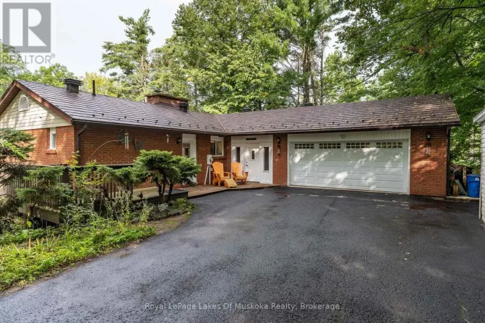 230 LAKEVIEW AVENUE, Gravenhurst)