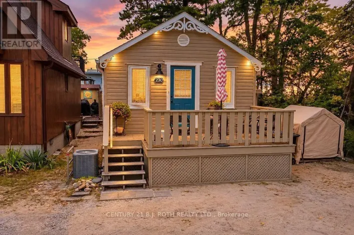 House for sale: 230 SHORE LANE, Wasaga Beach