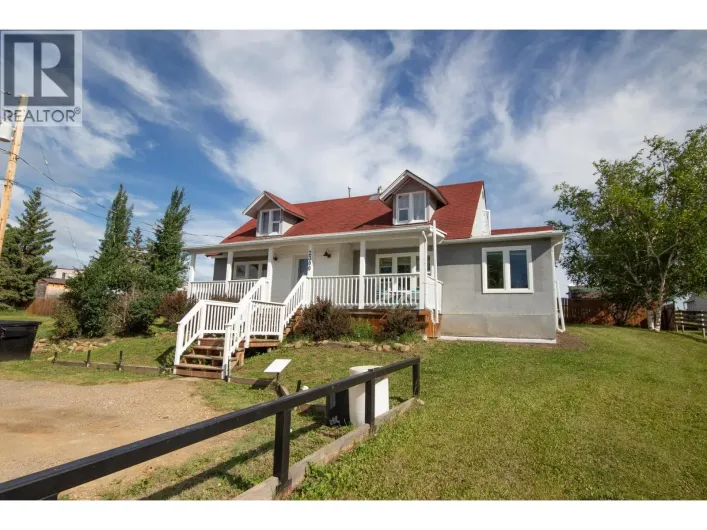 House for sale: 2300 Chilton Subdivision, Dawson Creek