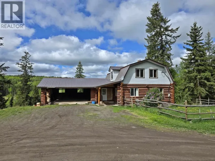 House for sale: 2303 PINNACLES ROAD, Quesnel