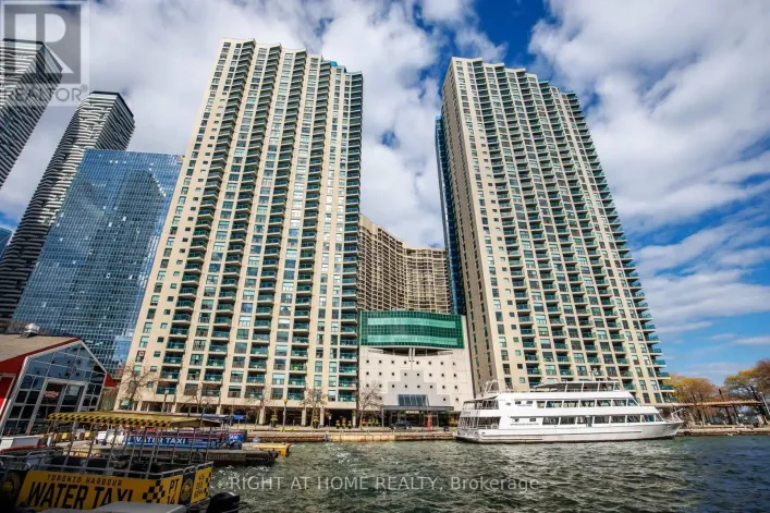 2306 - 77 HARBOUR SQUARE, Toronto