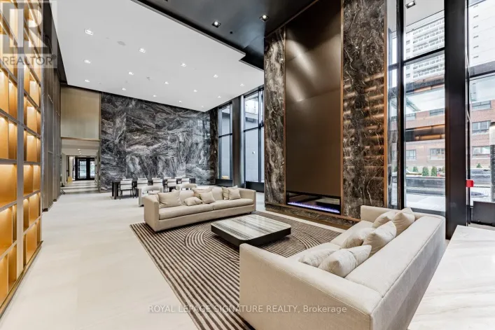 2307 - 127 BROADWAY AVENUE, Toronto