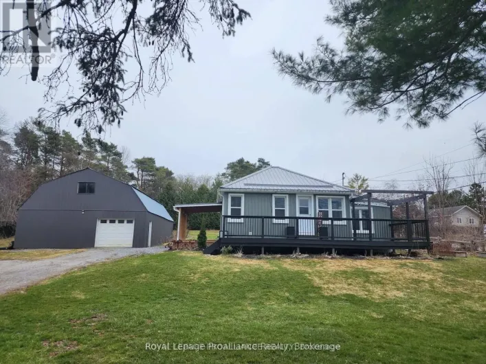 2307 COUNTY RD 3, Prince Edward County
