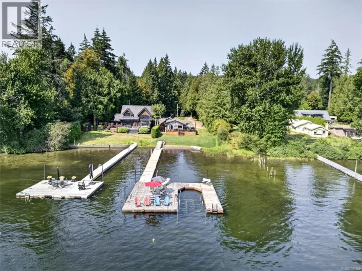 House for sale: 2307 Stevenson Rd, Shawnigan Lake