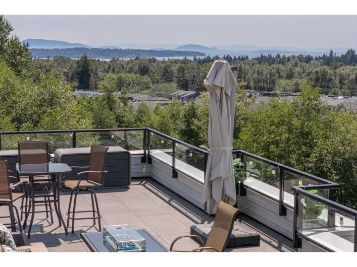 231 2218 OAK MEADOWS DRIVE, Surrey