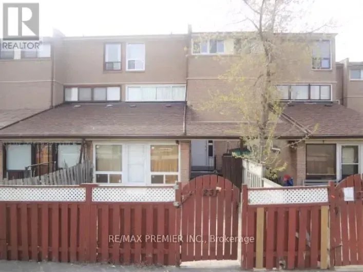 Row / Townhouse for sale: 231 - 260 JOHN GARLAND BOULEVARD, Toronto