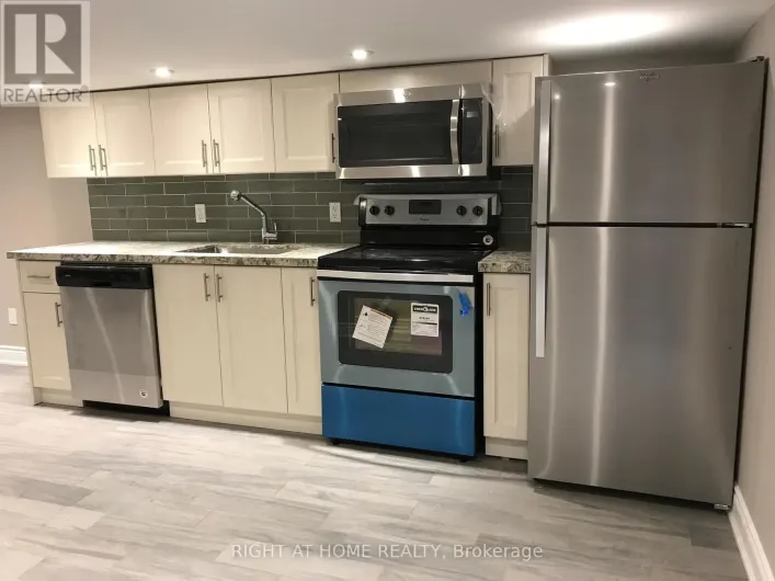 231 ALBANY AVENUE, Toronto