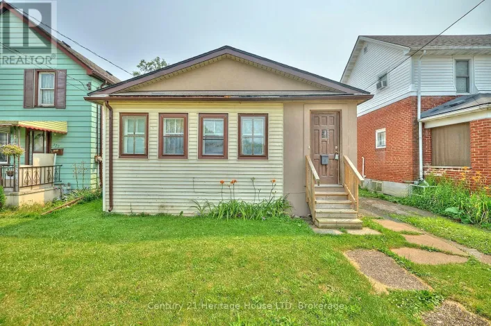 231 DUFFERIN STREET, Fort Erie