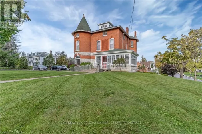 231 DUNDAS STREET W, Greater Napanee