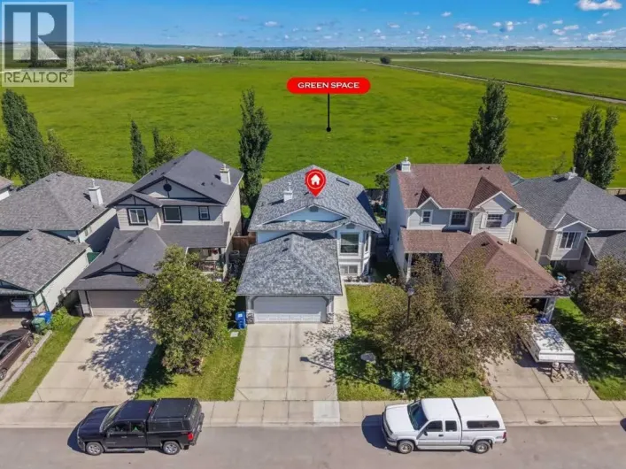 231 Silver Springs Way NW, Airdrie