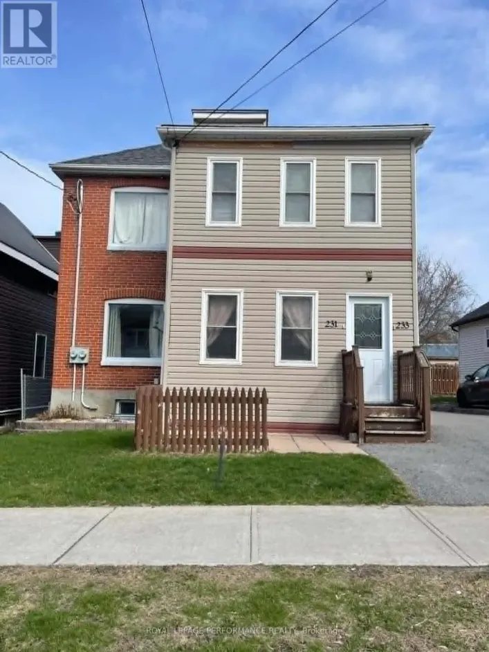 231-233 FIFTH STREET E, Cornwall