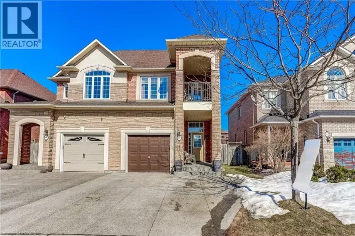 2313 NEWCASTLE Crescent, Oakville