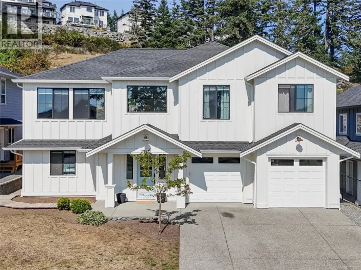 2316 Mountain Heights Dr, Sooke