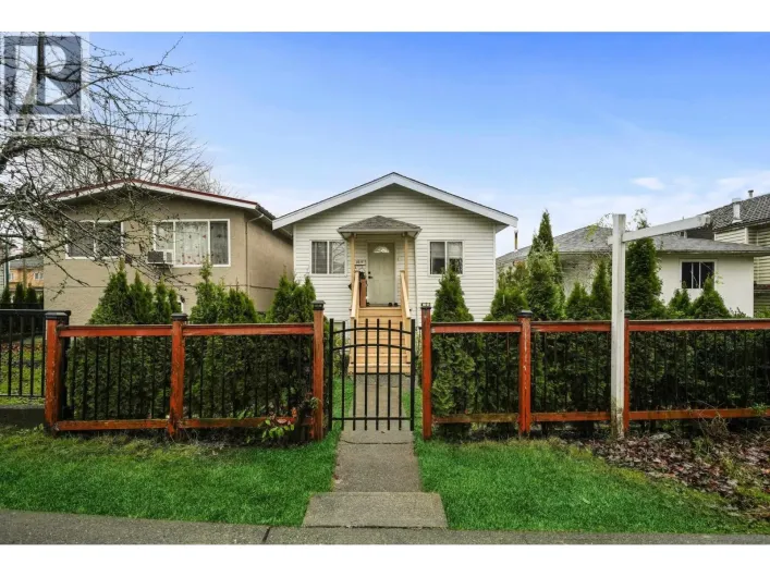 2316 NANAIMO STREET, Vancouver