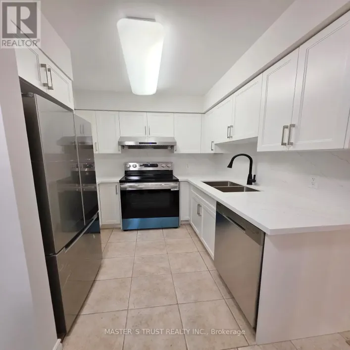 2318 - 35 HOLLYWOOD AVENUE, Toronto