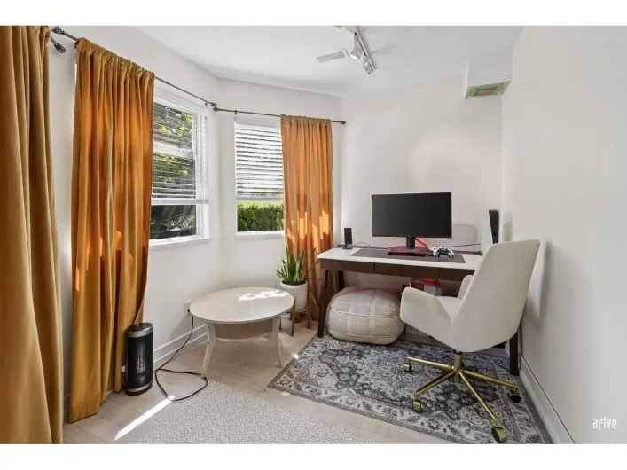 232 13900 HYLAND ROAD, Surrey