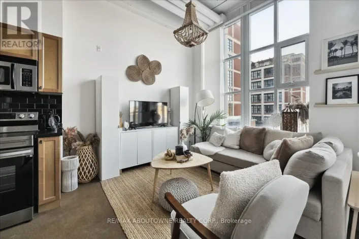 232 - 404 KING STREET W, Kitchener