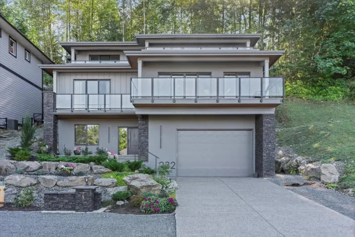 232 51075 FALLS COURT|Eastern Hillsides, Chilliwack