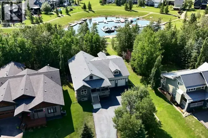 House for sale: 232 Canal Street, Rural Ponoka County