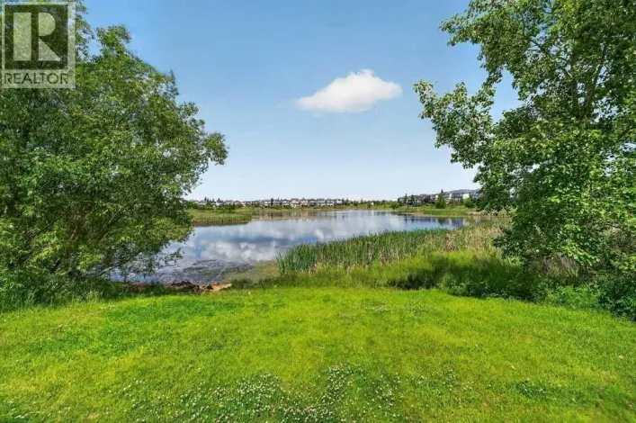 232 Copperpond Circle SE, Calgary