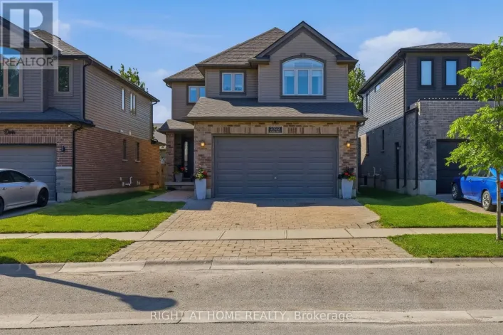 2322 BUROAK DRIVE, London North