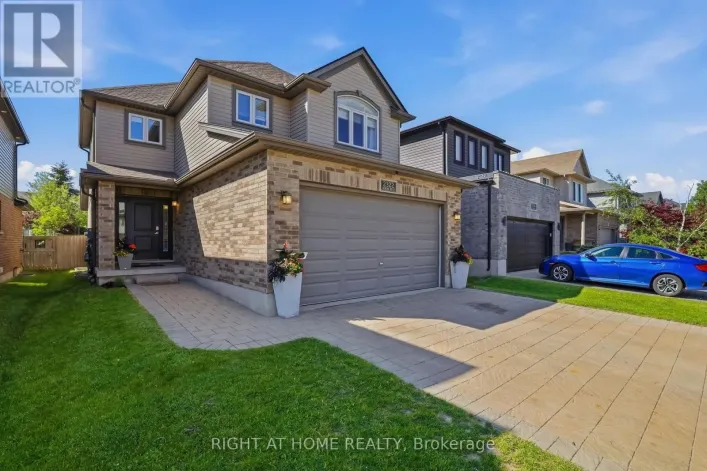 2322 BUROAK DRIVE, London North
