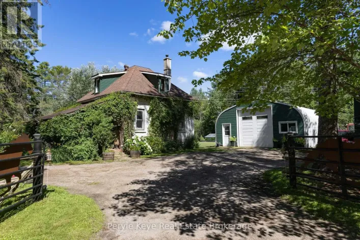 2322 OLD MUSKOKA ROAD, Huntsville