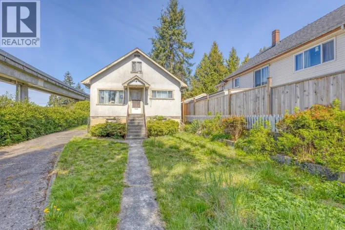 2323 DUBLIN STREET, New Westminster