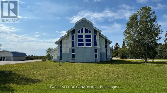 2323 GENIER ROAD, Cochrane
