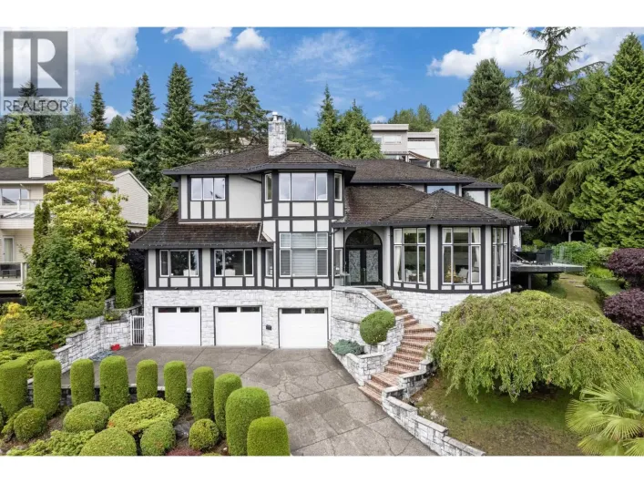 2327 WESTHILL DRIVE, West Vancouver