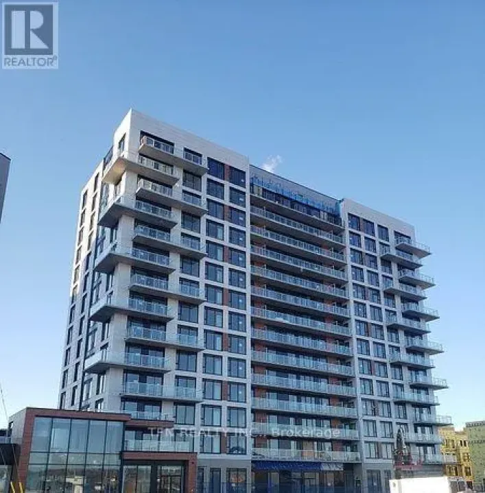 233 - 2 DAVID EYER ROAD, Richmond Hill