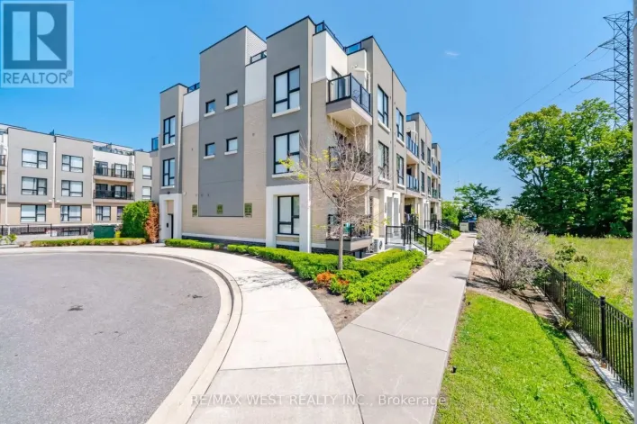 233 - 515 KINGBIRD GROVE, Toronto