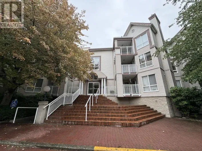 233 7451 MOFFATT ROAD, Richmond